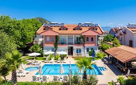 Safak Oasis Hotel